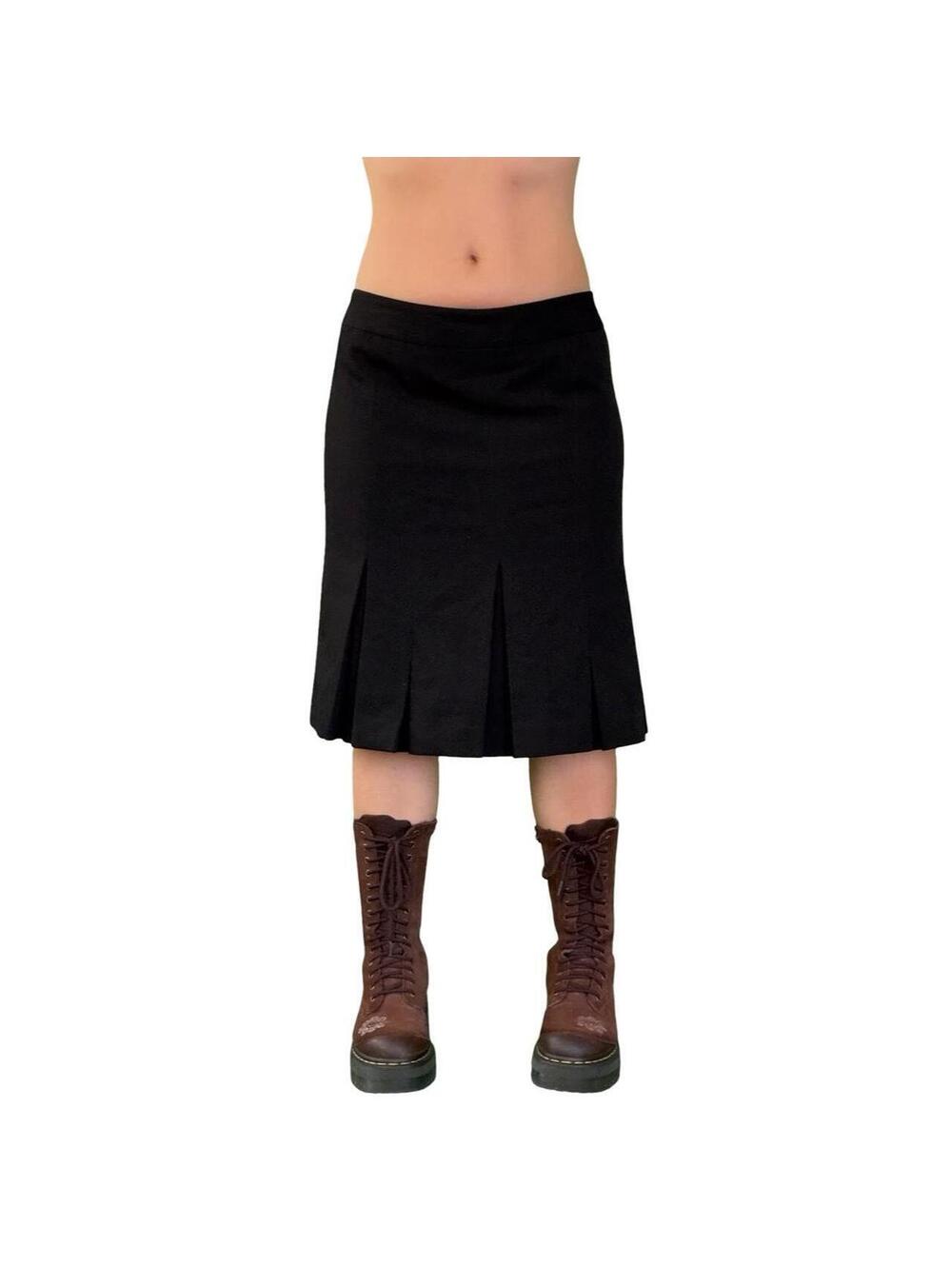Y2K TRAD GOTH MINIMALIST SKIRT